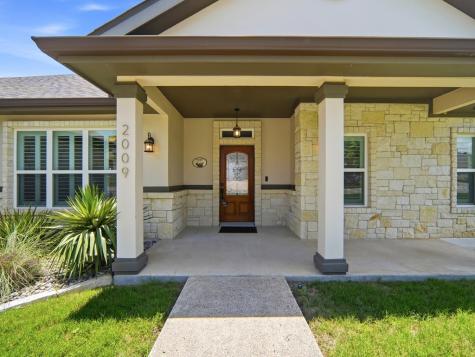 2009 Athens Avenue Kerrville TX 78028