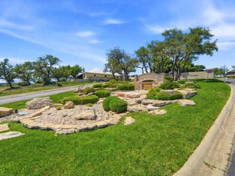 2009 Athens Avenue Kerrville TX 78028