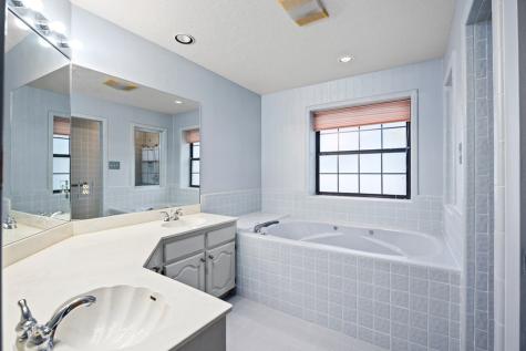 416 West Crest Drive Kerrville TX 78028