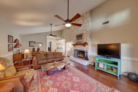 356 Englewood Drive Kerrville TX 78028