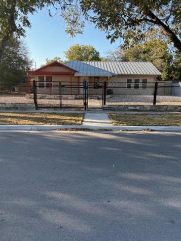 300 Westminster Kerrville TX 78028
