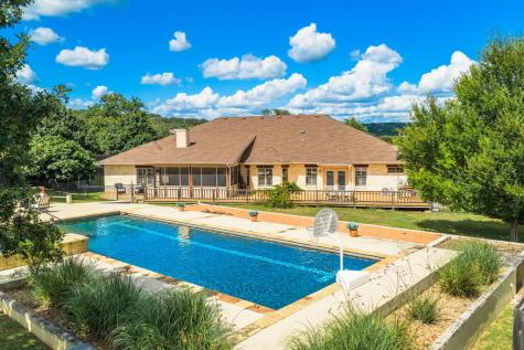 140 Oakhampton Trail Ingram TX 78025