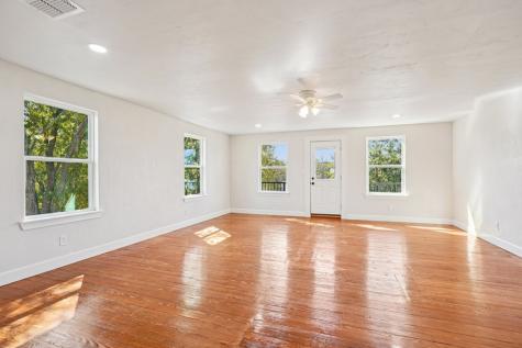 1513 Jefferson Street Kerrville TX 78028