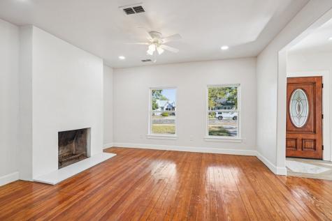 1513 Jefferson Street Kerrville TX 78028