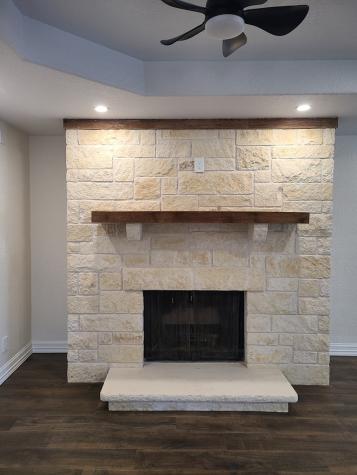 521 #D Sand Bend Kerrville TX 78028