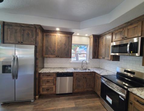 521 #D Sand Bend Kerrville TX 78028