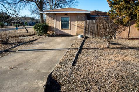 142 Kathy Drive Kerrville TX 78028