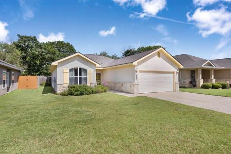 1904 Weston Loop Kerrville TX 78028