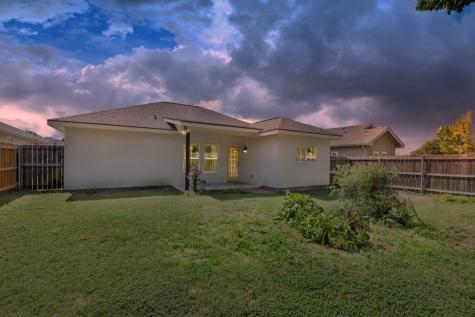 1904 Weston Loop Kerrville TX 78028