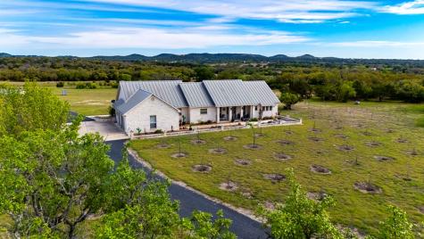 360 Bluff Creek Road Center Point TX 78010