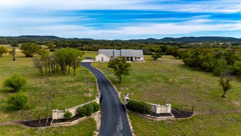 360 Bluff Creek Road Center Point TX 78010