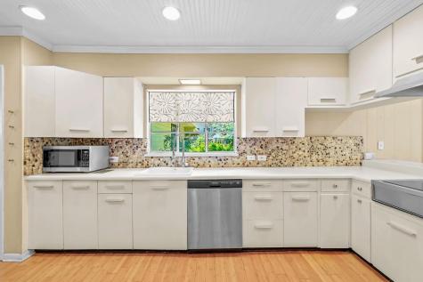825 Myrta Street Kerrville TX 78028