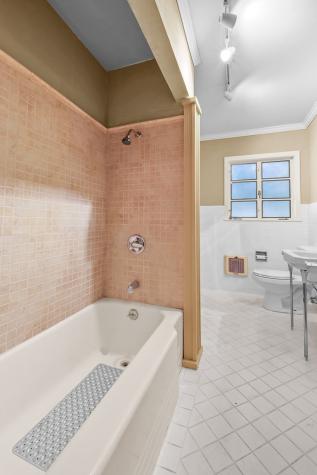 825 Myrta Street Kerrville TX 78028