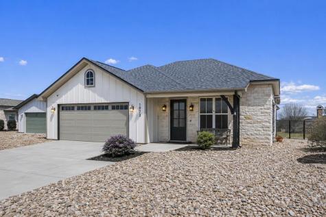1073 Roanoke Lane Kerrville TX 78028