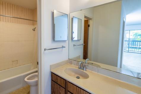 1905#121 West Lane Kerrville TX 78028