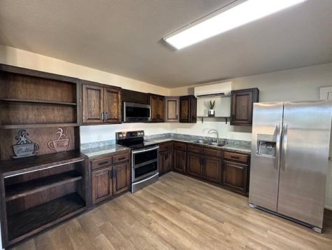 109 Leon Street London TX 76854