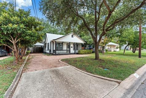 1209 Park Street Kerrville TX 78028