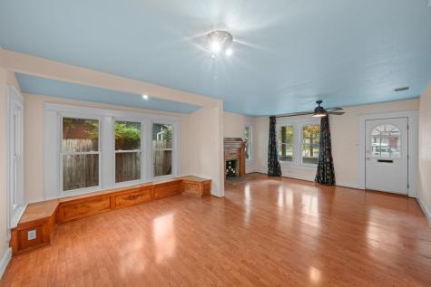 1209 Park Street Kerrville TX 78028
