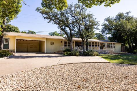 1402 Mcallen Street Kerrville TX 78028
