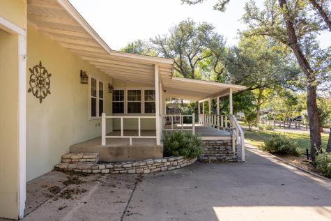 1402 Mcallen Street Kerrville TX 78028