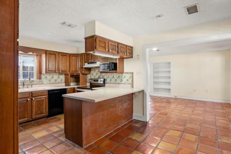 1402 Mcallen Street Kerrville TX 78028