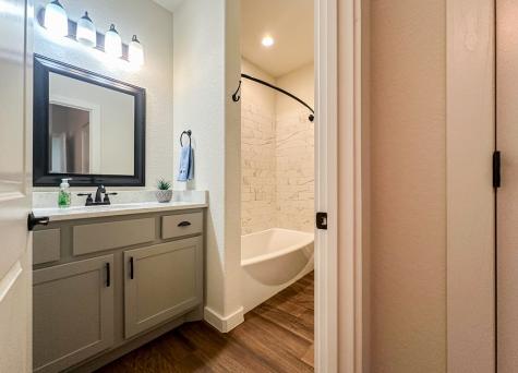 1048 Roanoke Lane Kerrville TX 78028