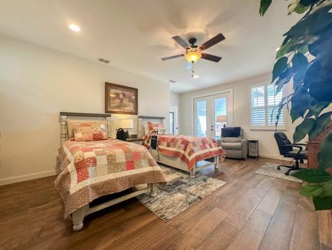1048 Roanoke Lane Kerrville TX 78028