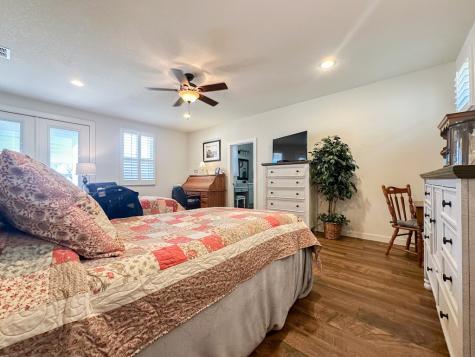 1048 Roanoke Lane Kerrville TX 78028