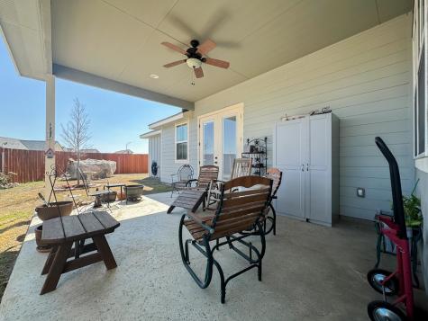1048 Roanoke Lane Kerrville TX 78028
