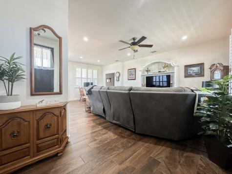 1048 Roanoke Lane Kerrville TX 78028