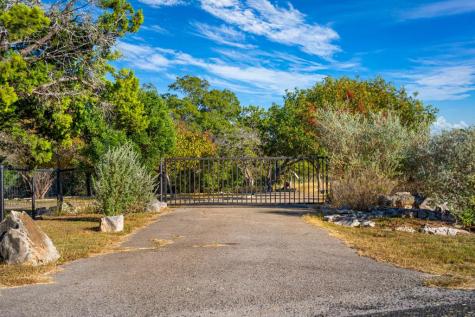 326 River Valley Road Ingram TX 78025