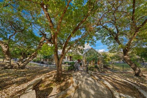 326 River Valley Road Ingram TX 78025