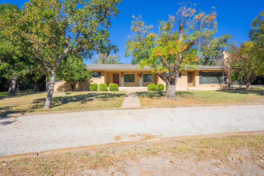 133 Royal Oaks Road Kerrville TX 78028