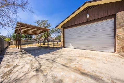 613 Harper Road Kerrville TX 78028