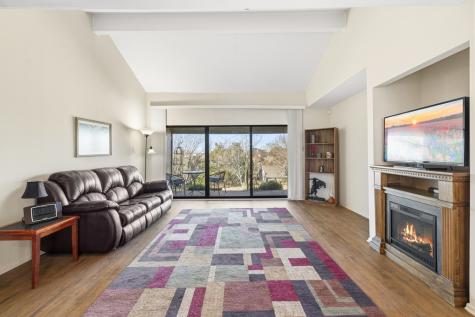 1805-102 West Lane Kerrville TX 78028