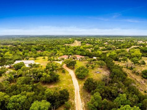 139 Drew Lane Kerrville TX 78028