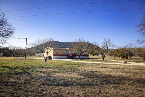 1189 County Road 350 Concan TX 78838