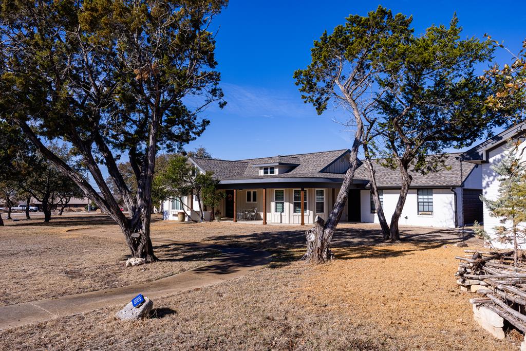 102 Bowie Drive Kerrville TX 78028