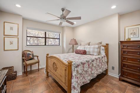 102 Bowie Drive Kerrville TX 78028
