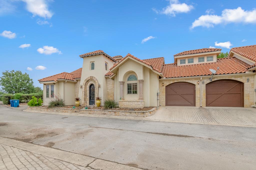 3801-1 Club House Road Kerrville TX 78028