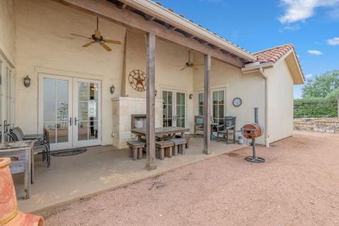3801-1 Club House Road Kerrville TX 78028