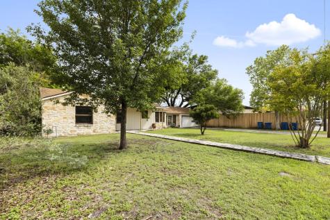 111 Lewis Road Kerrville TX 78028