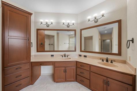 1705 Valencia Drive Kerrville TX 78028