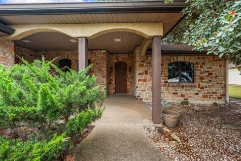 1705 Valencia Drive Kerrville TX 78028