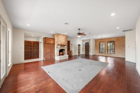 1705 Valencia Drive Kerrville TX 78028