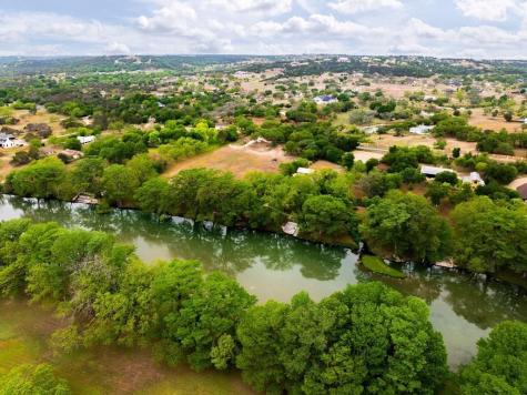 100 Glen Lakes Court Ingram TX 78025