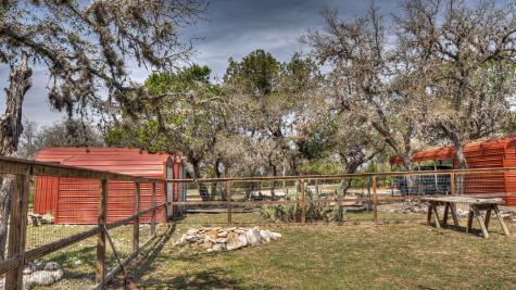 22 George Hoover Lane Leakey TX 78873