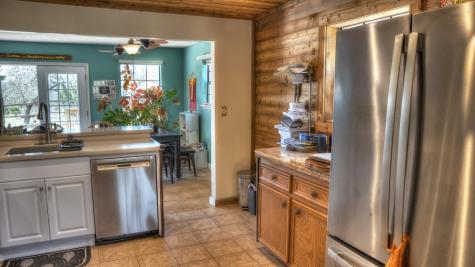 22 George Hoover Lane Leakey TX 78873