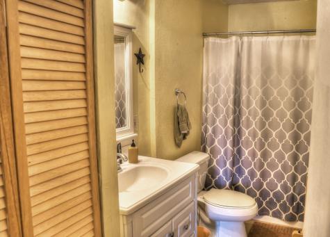 22 George Hoover Lane Leakey TX 78873