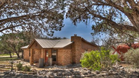 22 George Hoover Lane Leakey TX 78873